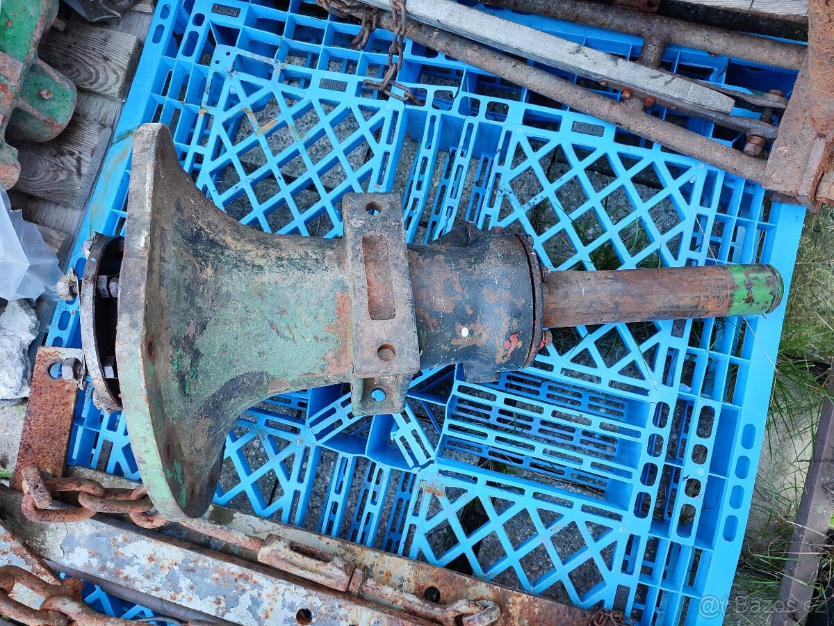 Pravý portál Zetor Super 50