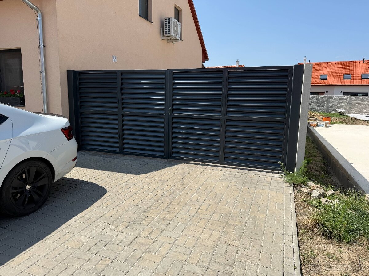 Brána antracit 5000x2000