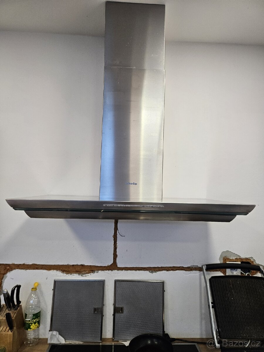 LUXUSNÍ DIGESTOŘ MIELE (PC 49.900,-) –