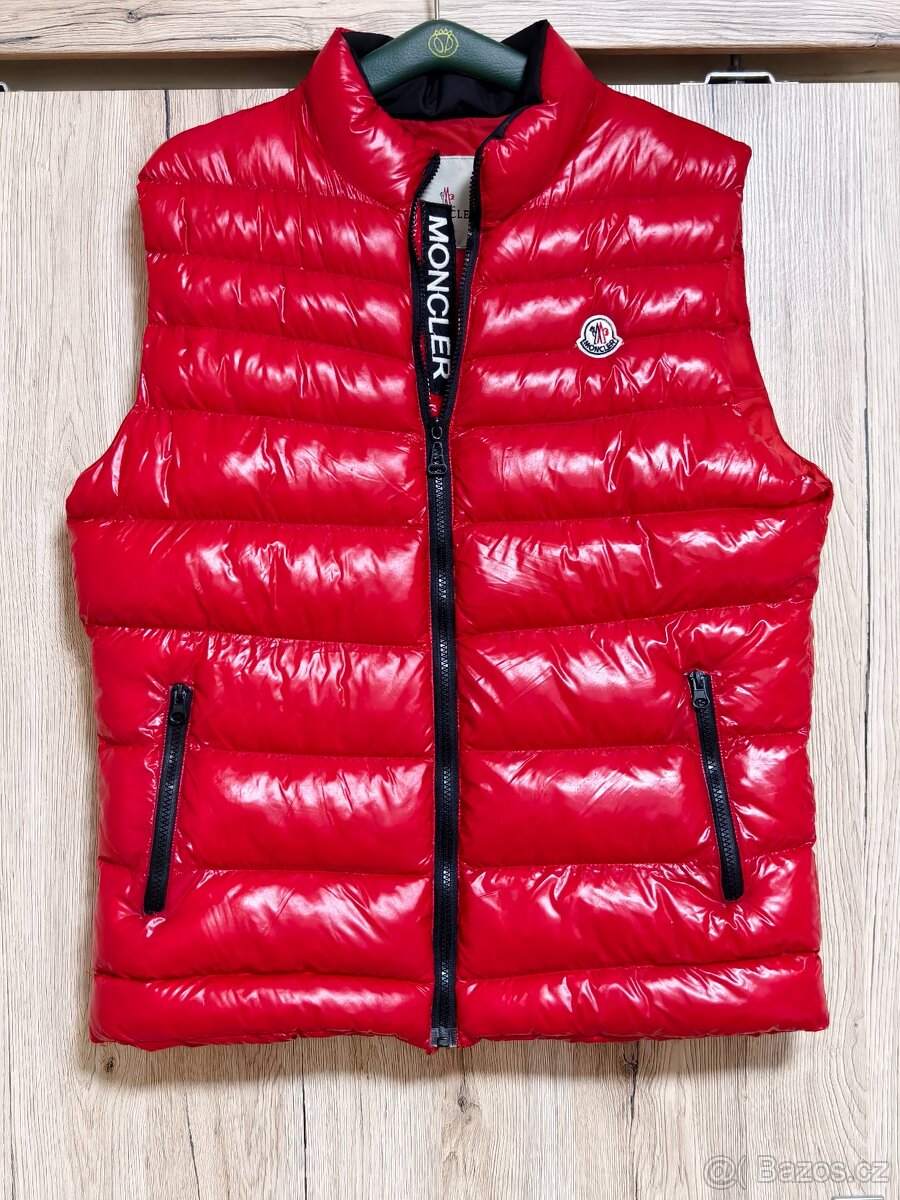 Pánská péřová vesta Moncler