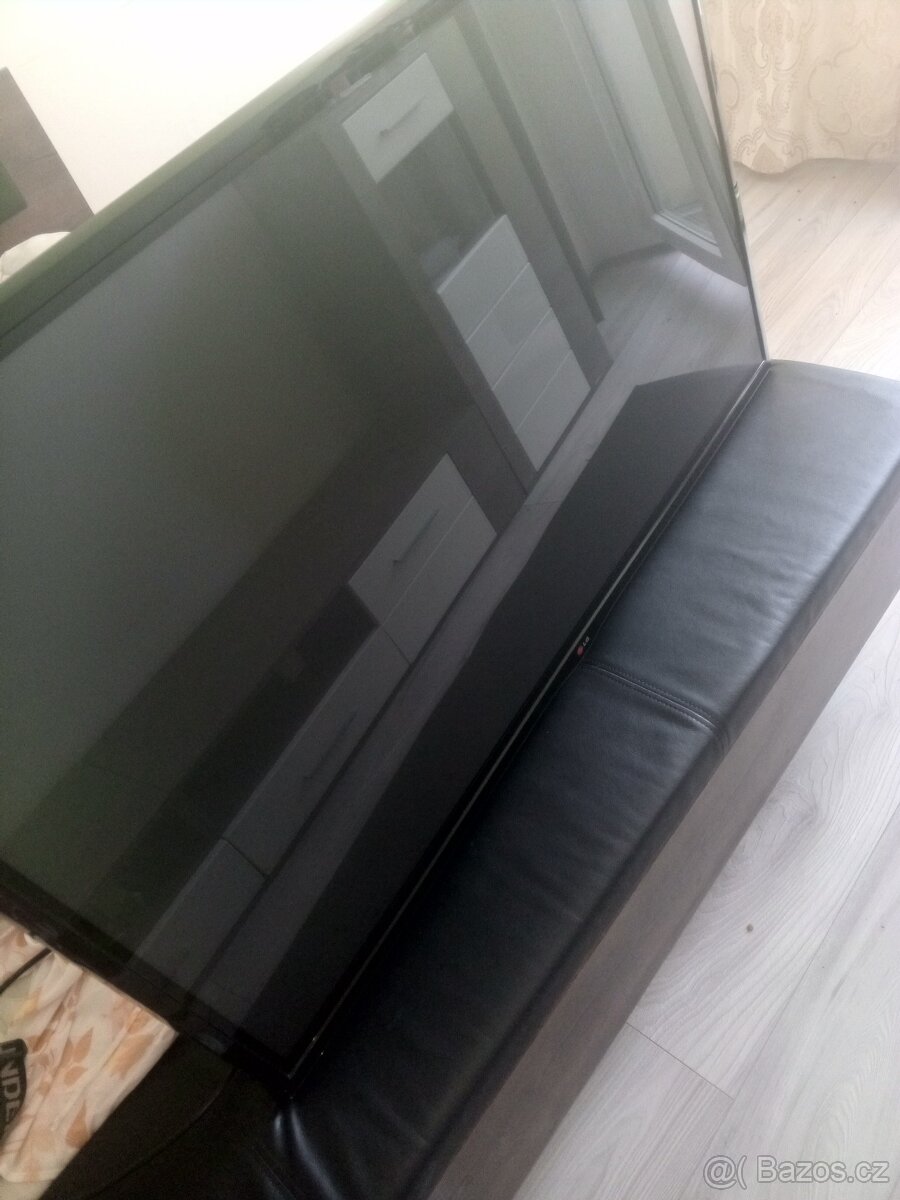 LG TV 120cm