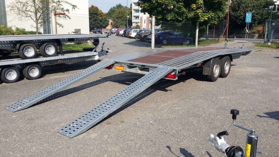 podval - lafeta - přepravník aut - autopřepravník