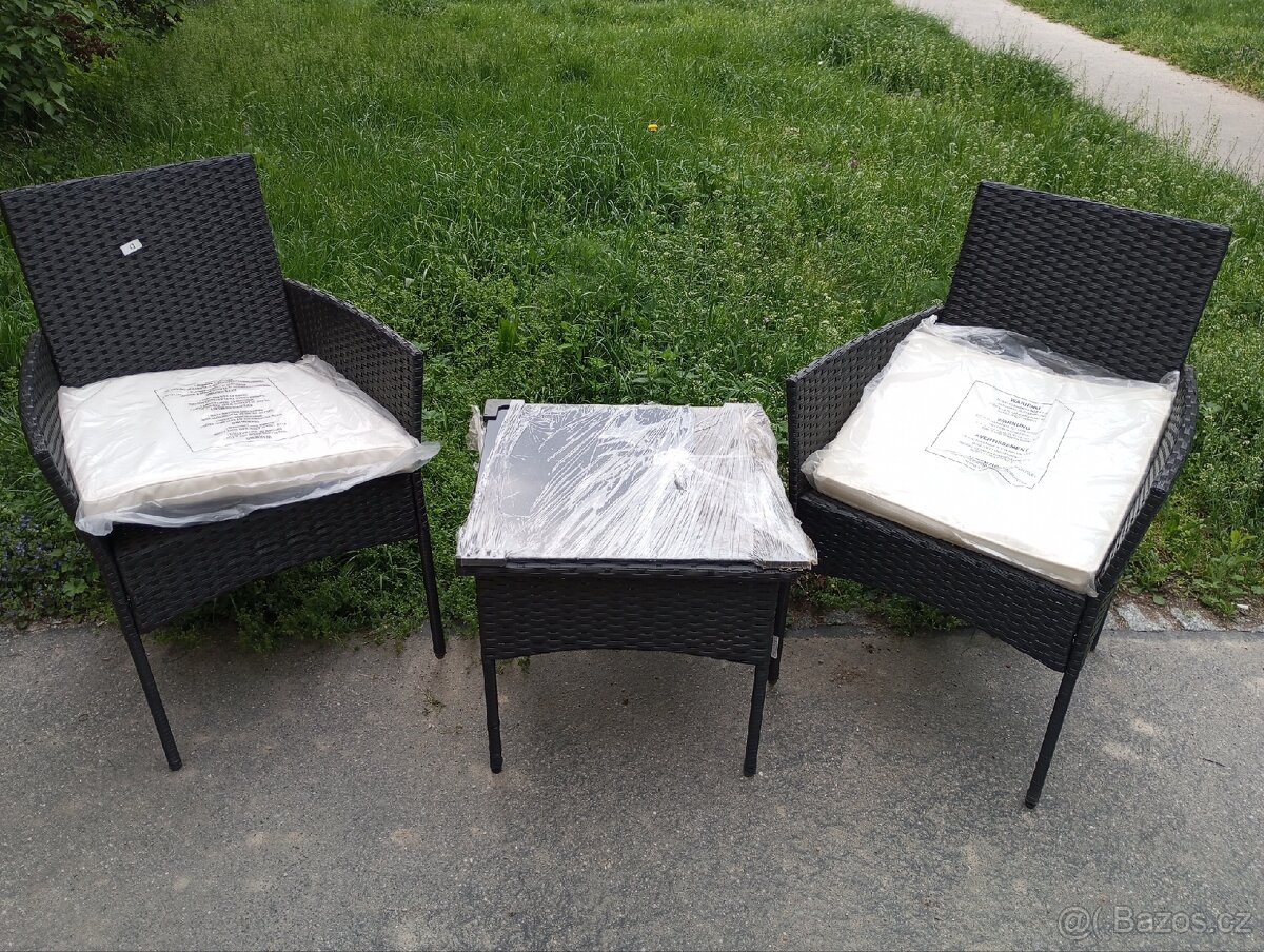 Nový ratanový balkónový set