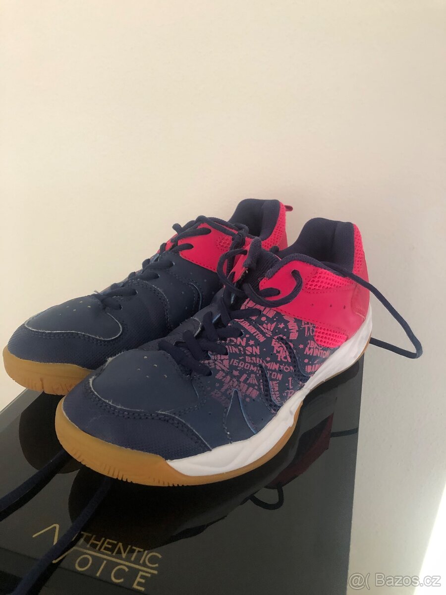 Prodám sálové boty li-ning
