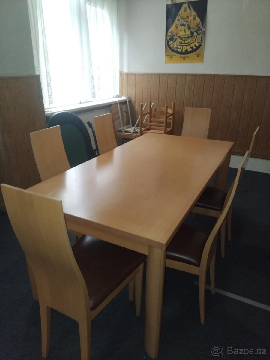Kuchyňský stůl +6 židlí