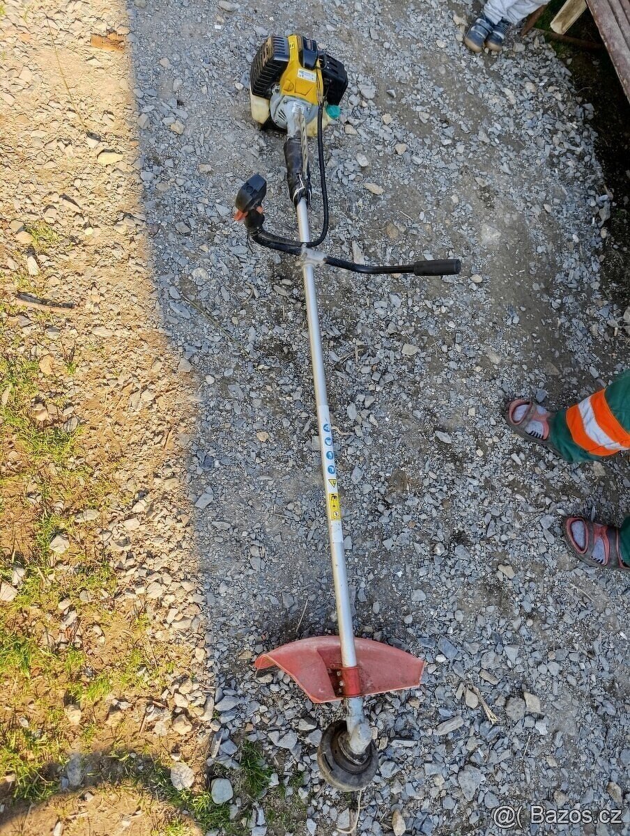 Křovinořez Texas CG430B