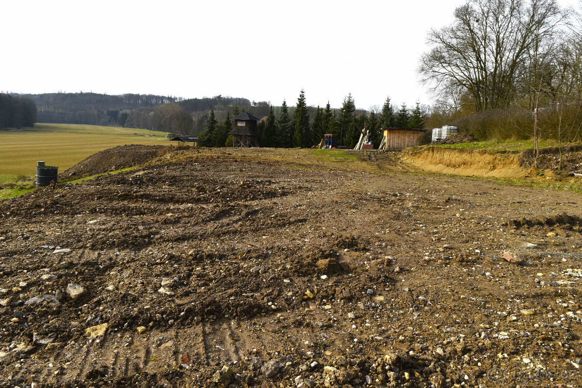 Dolany - Krabčice - prodej souboru pozemků 6536 m2