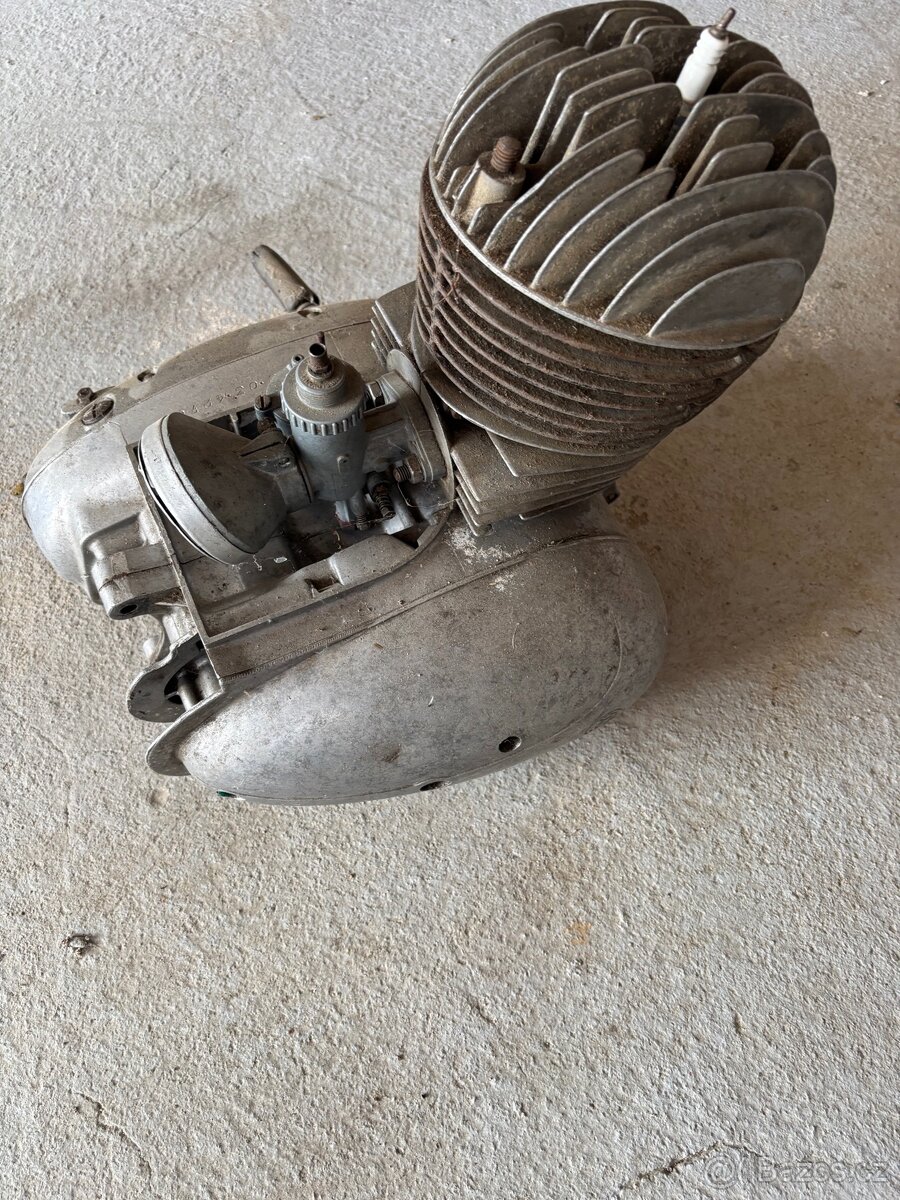 Prodám motor ČZ 175