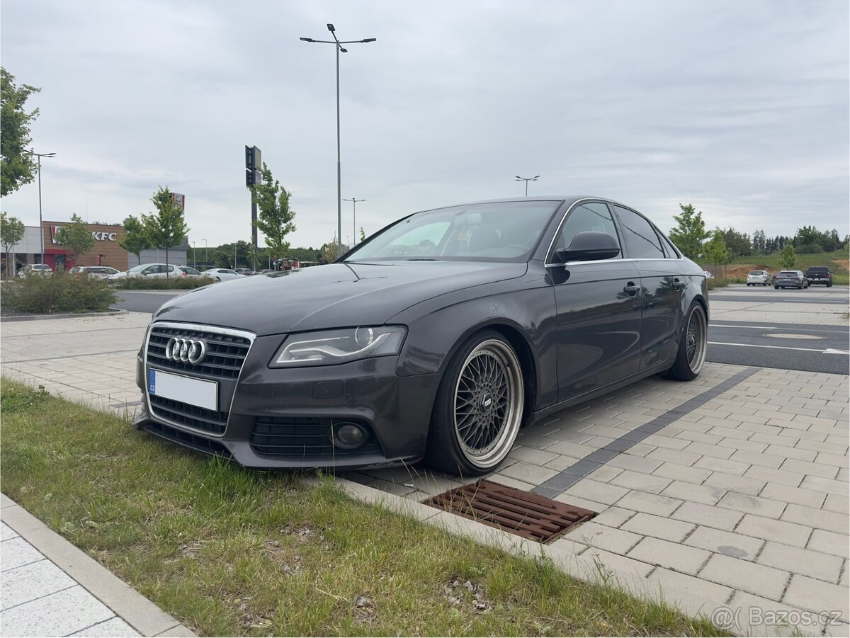 AUDI A4 B8 8K2 (sedan)