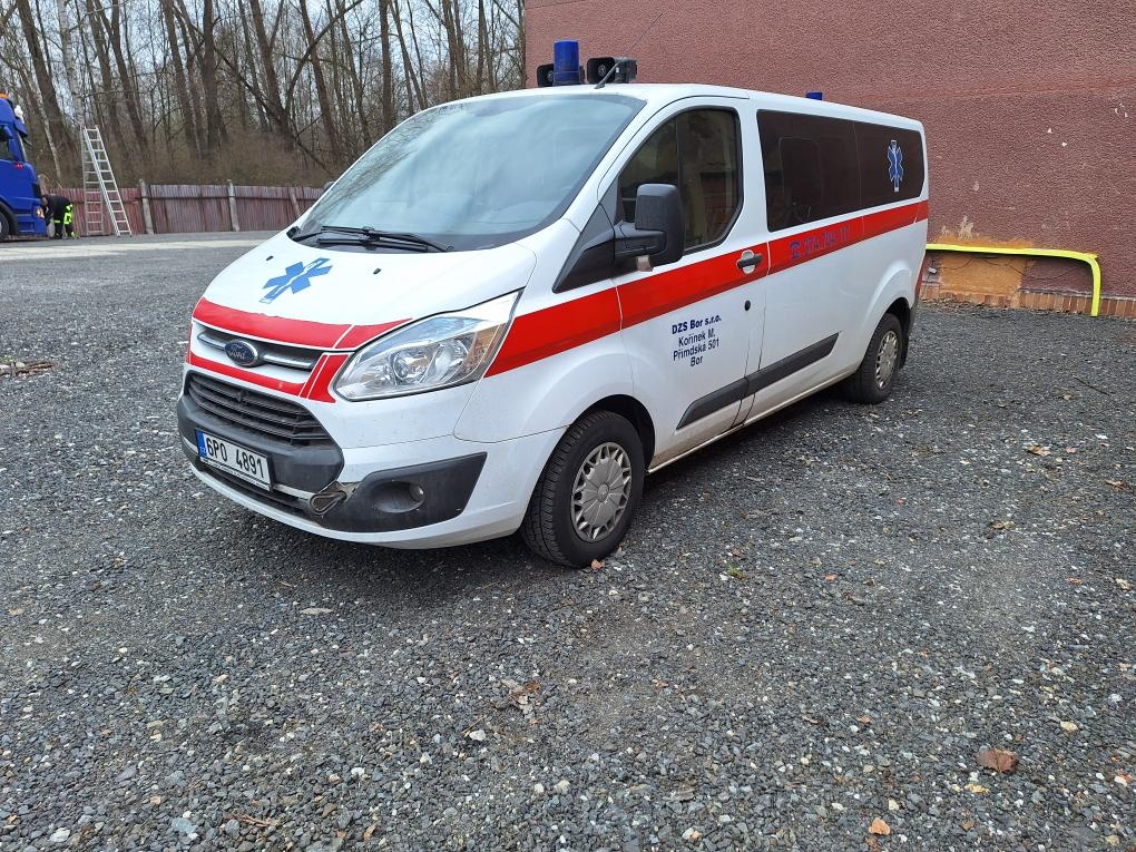 Ford Transit Custom - sanitní vůz (nepojizdný)
