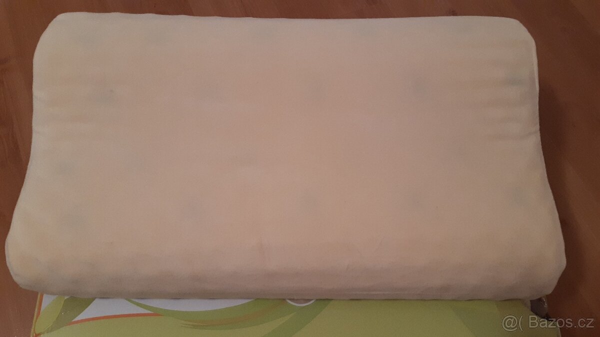 Polštář paměťová pěna