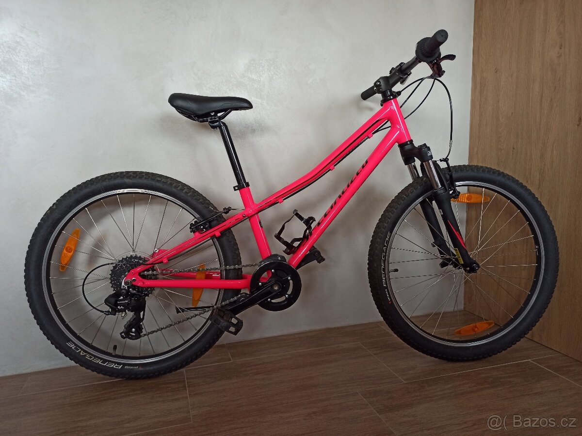 Perfektní kolo Specialized Hotrock, velikost 24