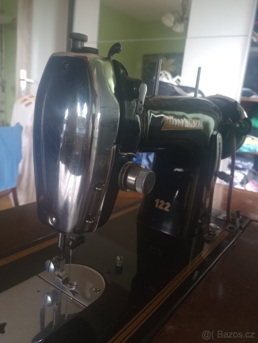 Prodám šicí stroj Minerva