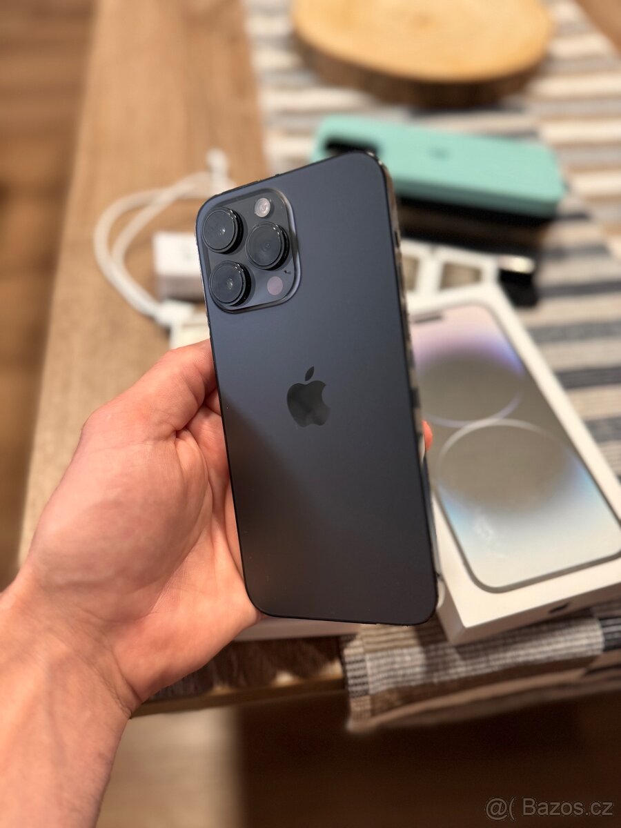 Apple iPhone 14 ProMax, 128GB, černý, krásný stav