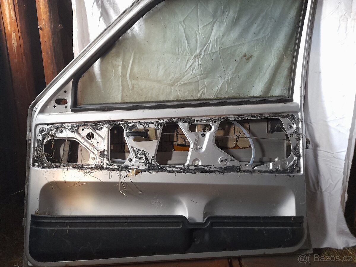 FIAT CINGUECENTO DVEŘE A ZADNÍ DVEŘE