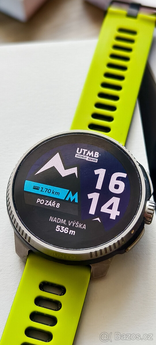 Sportovní hodinky SUUNTO RACE TITANIUM