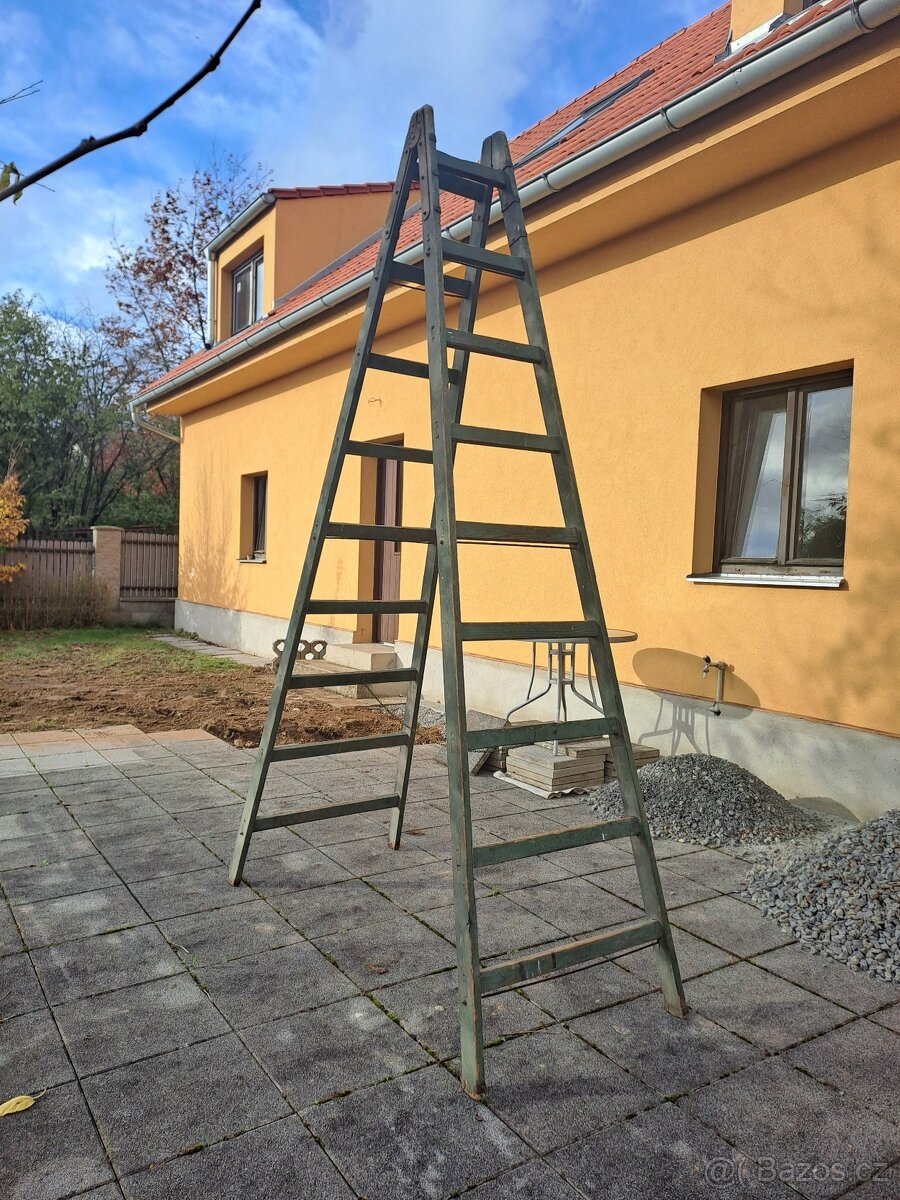 Dvojitý žebřík "štafle"