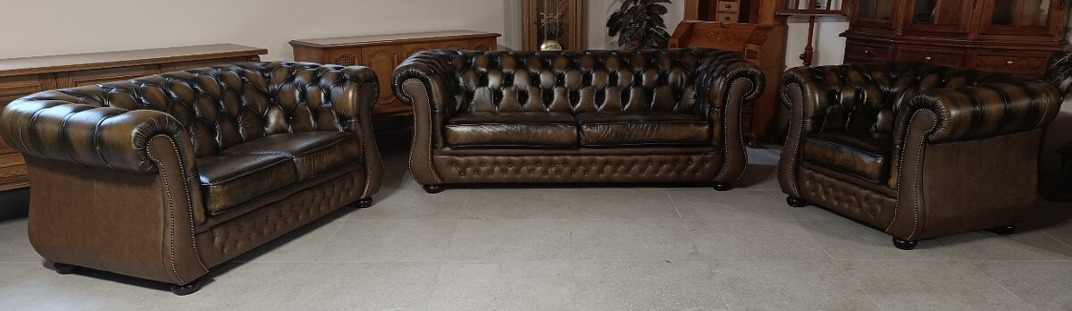 Kožená Chesterfield sedací souprava 3+2+1. TOP