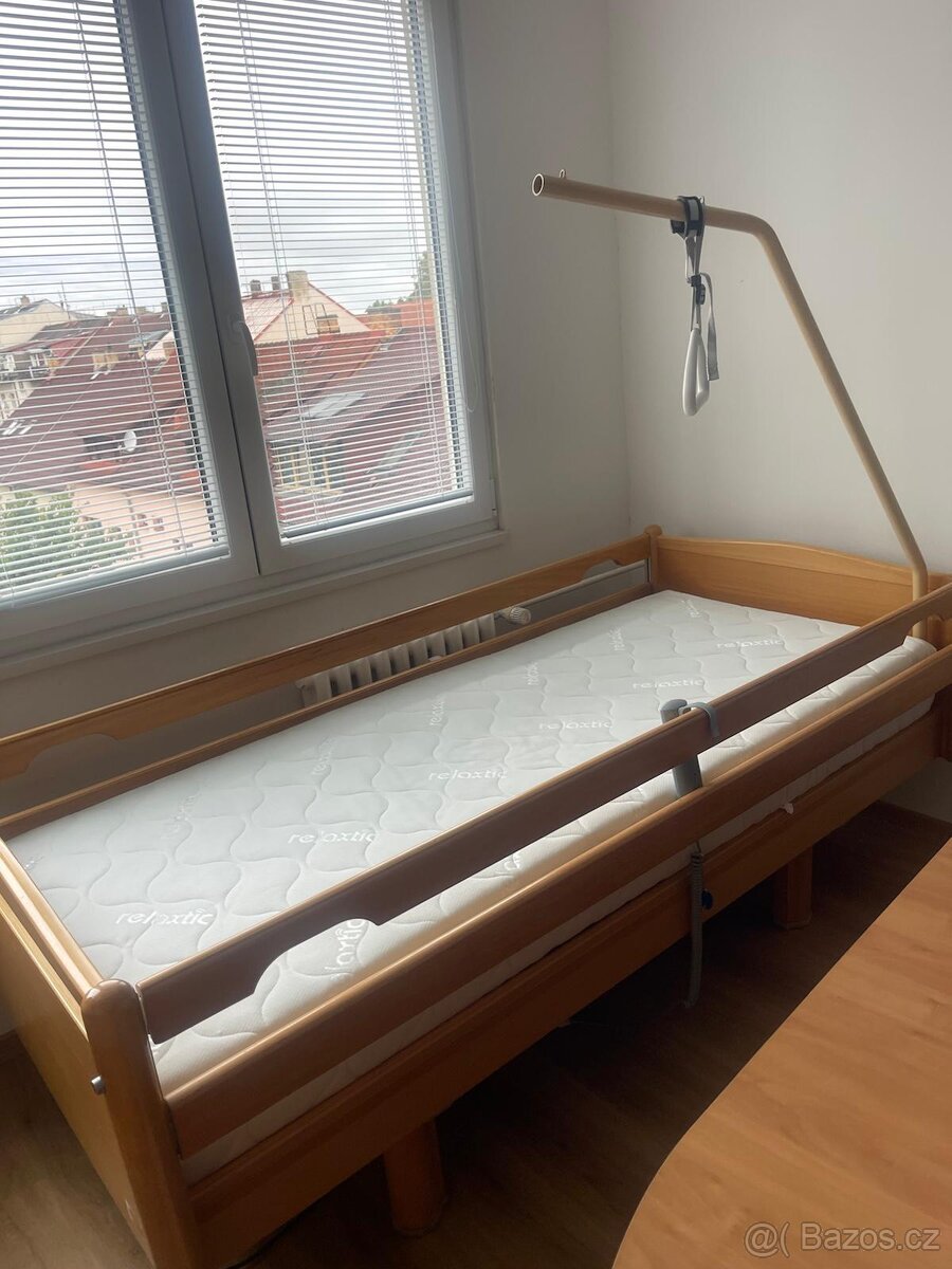 Elektrické polohovací lůžko