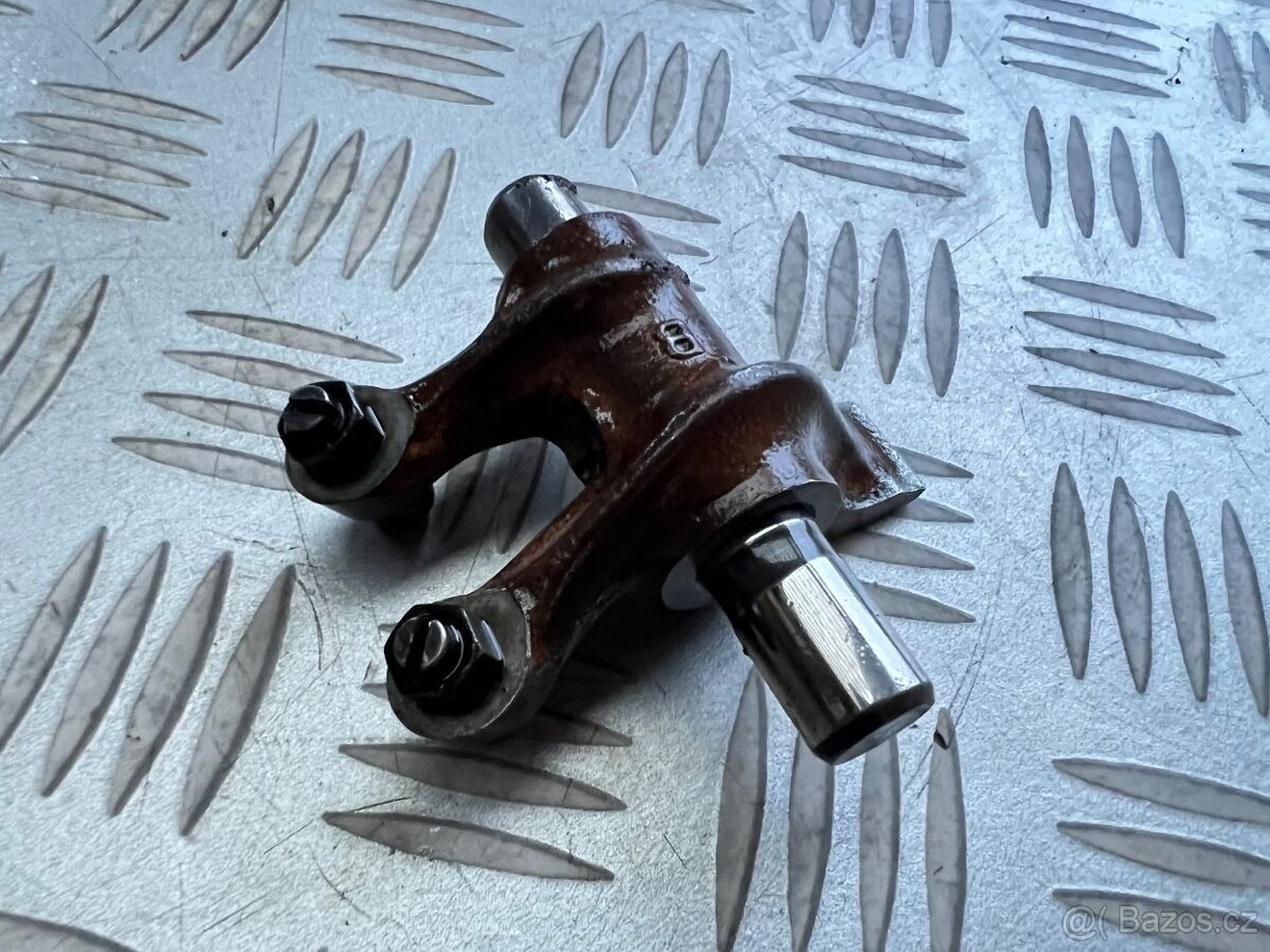 Sací vahadlo Piaggio 125-300ccm