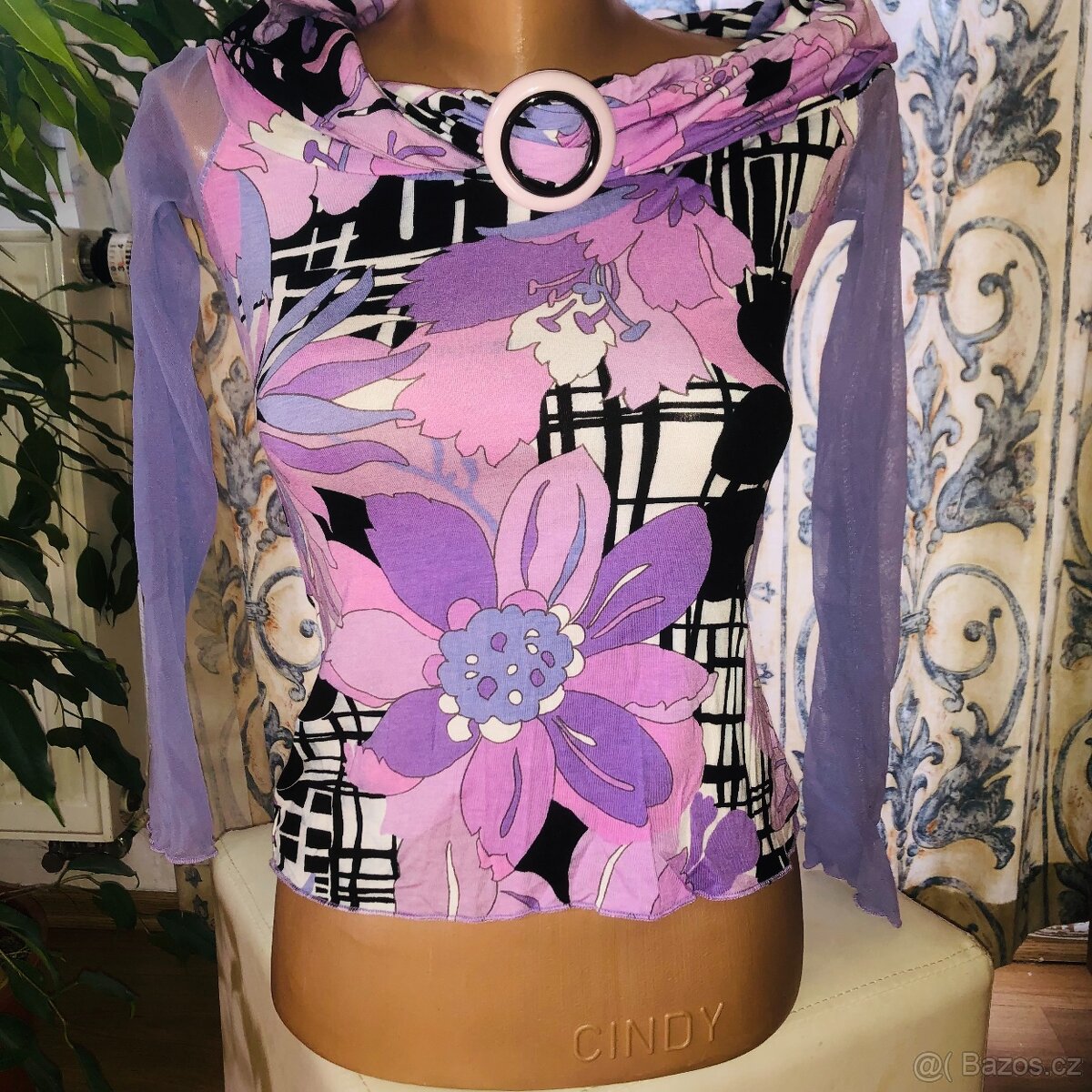 top#sespadlymirameny # spolecensky# party# kvetinovy