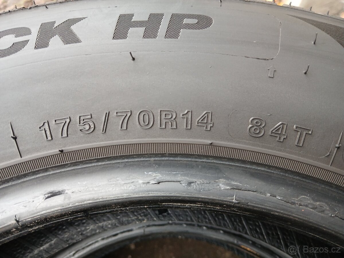 2ks zimní pneu 175/70 r14