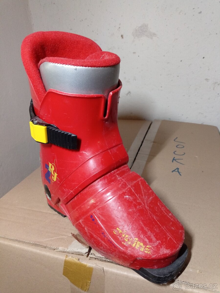 Prodám dětské lyžáky Alpina, vel 32