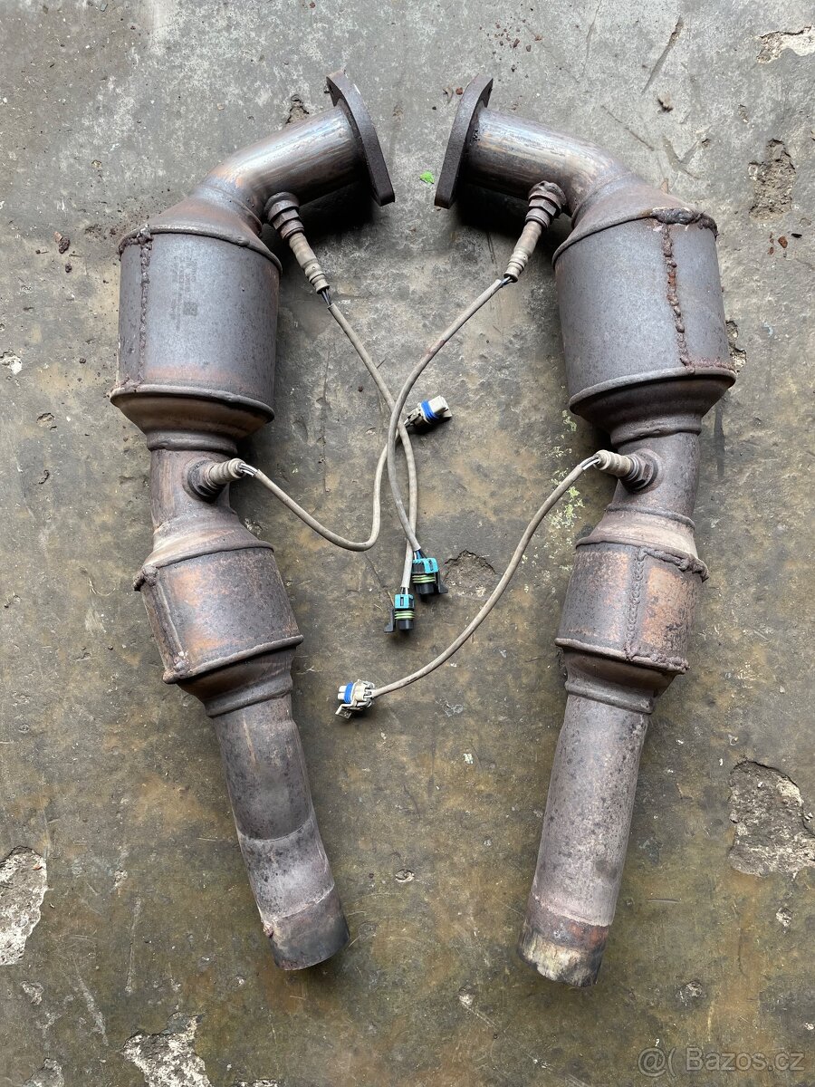 Chevrolet Camaro SS 6.2L LS3 V8-Výfuk