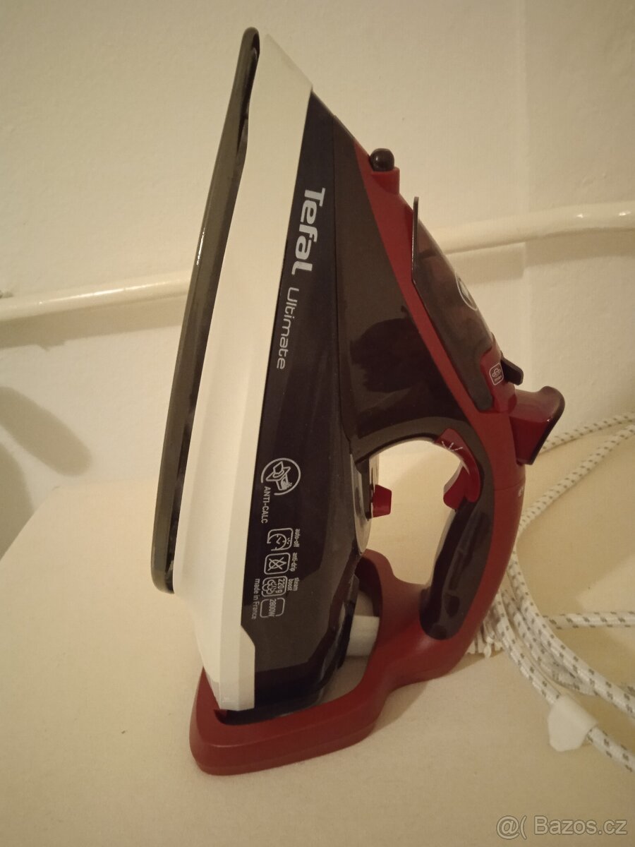 Napařovací žehlička Tefal Ultimate