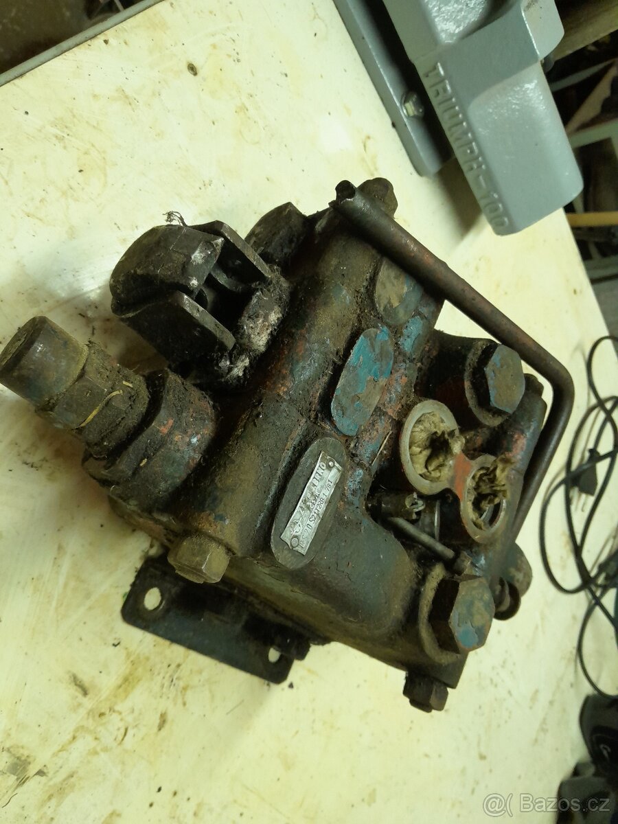 Rozvaděč hydrauliky