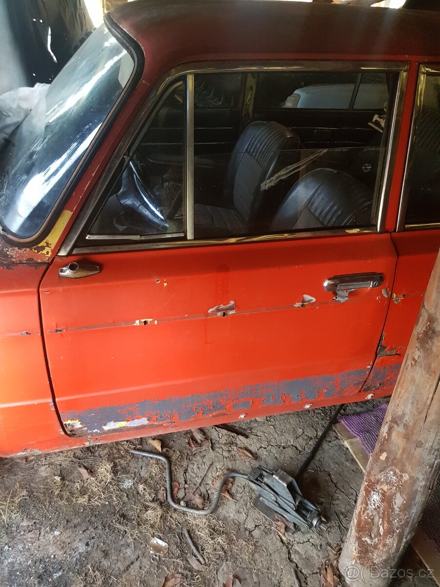 Lada 2103