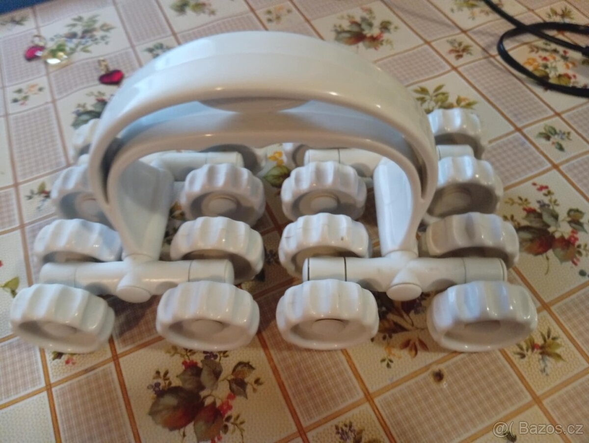 Manuální masážní přístroj