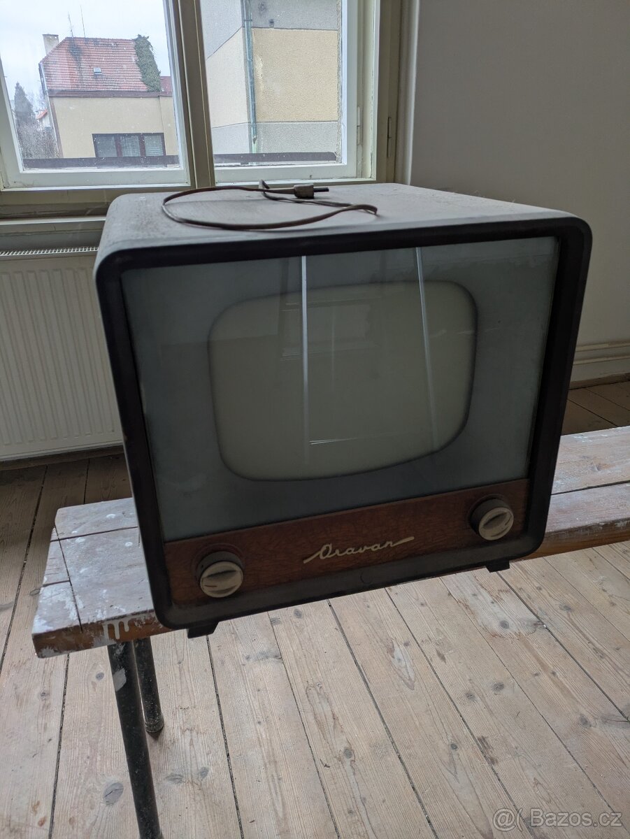 Televizory Tesla Oravan