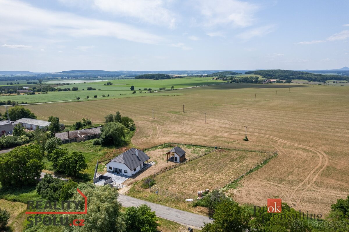 Prodej, pozemky/bydlení, 1683 m2, Boseň, Mladá Boleslav [ID 