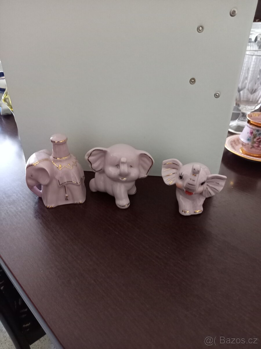 sbírka slonů růžový porcelán