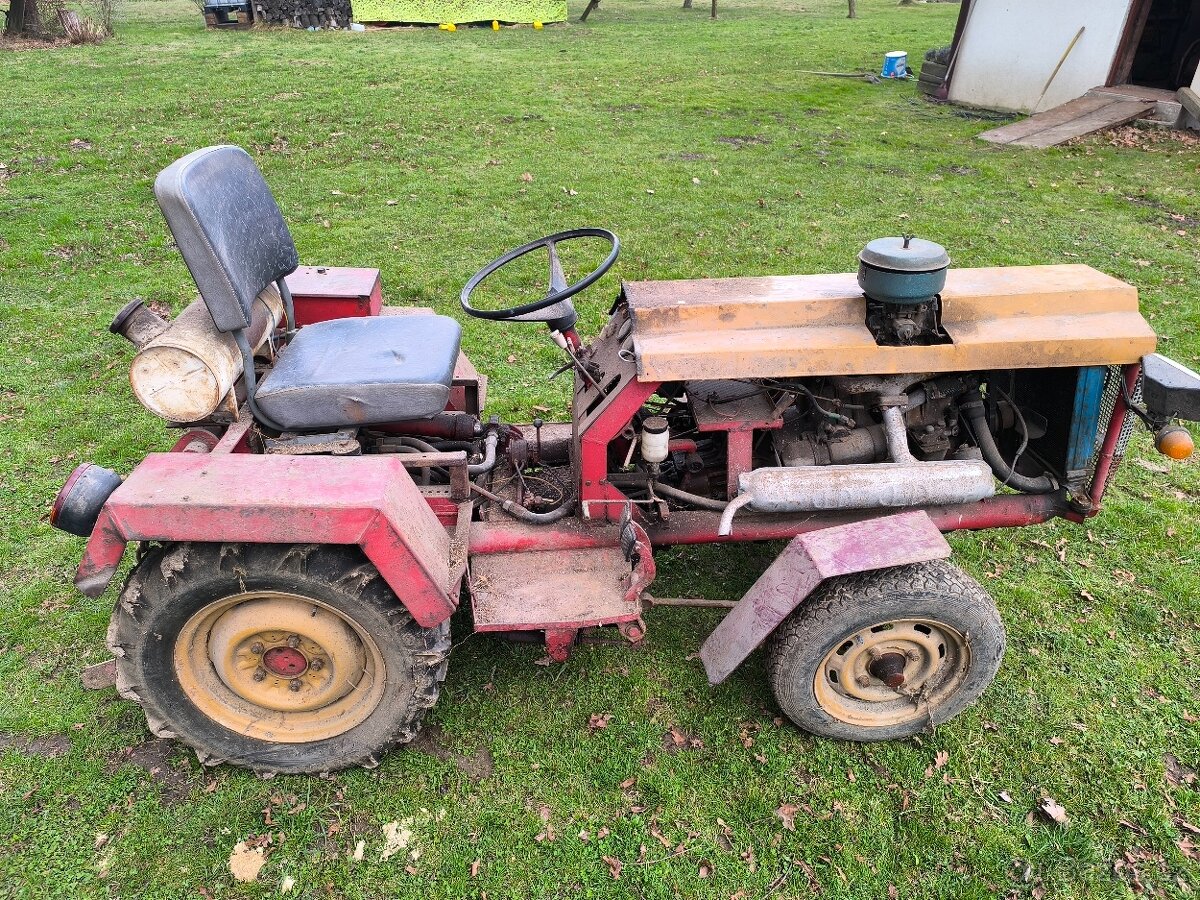 Domácí traktor