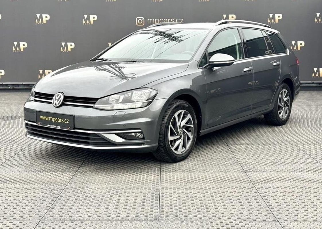 Volkswagen Golf manuál benzín 110 kw 2017