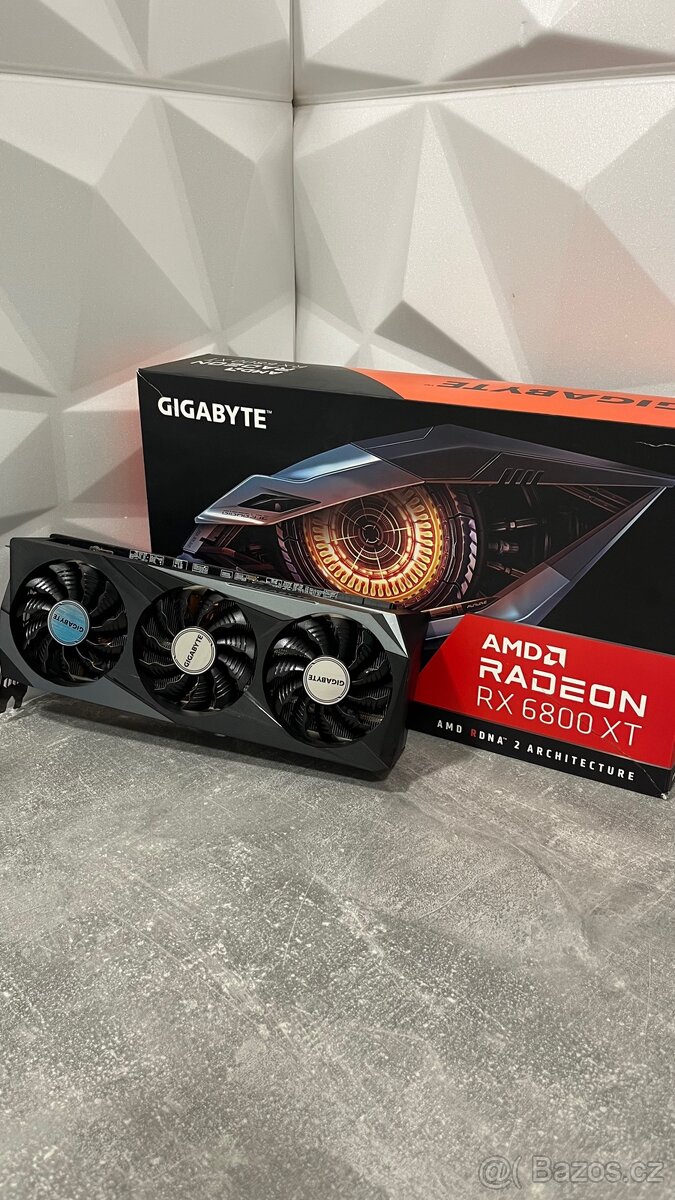 GIGABYTE AMD Radeon RX 6800 XT 16GB GAMING OC