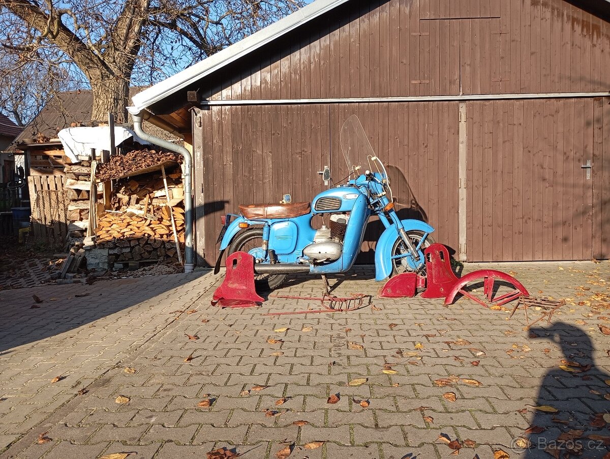 jawa 250 s TP na mou osobu