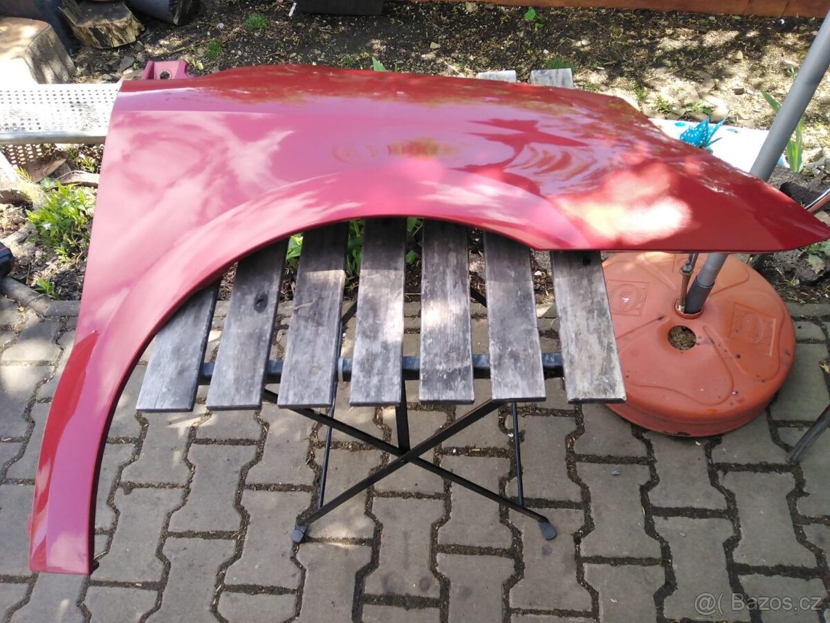 Pravý přední blatník na Citroen C4 Coupe