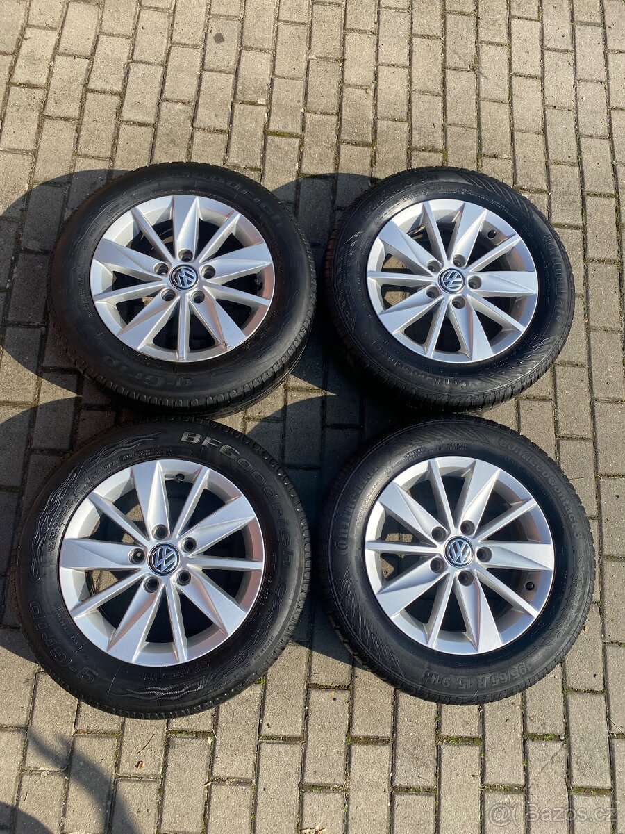 Originální sada disků VW s letním pneu 196/65 R15