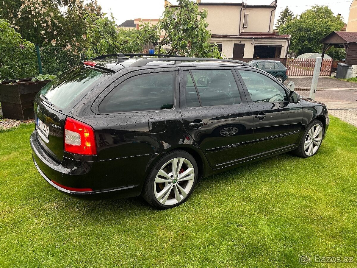 Škoda Octavia II RS facelift 2010 125kW xenon Navi
