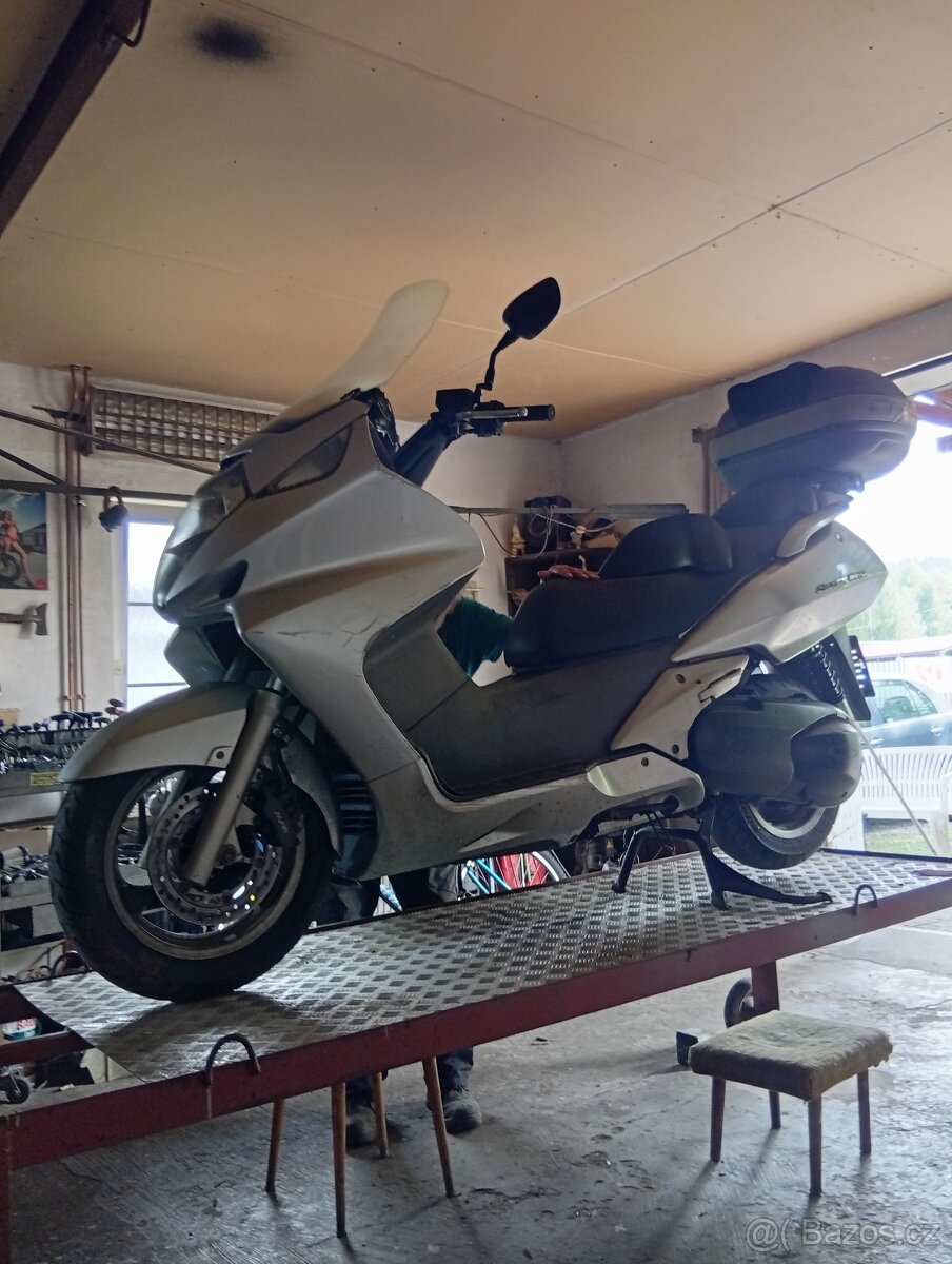 Honda SIlver ving