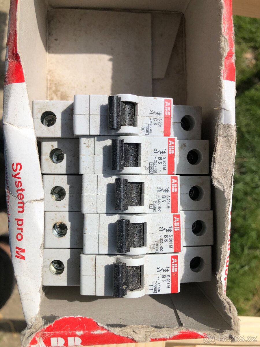 Jističe Oez c10 a Abb B6
