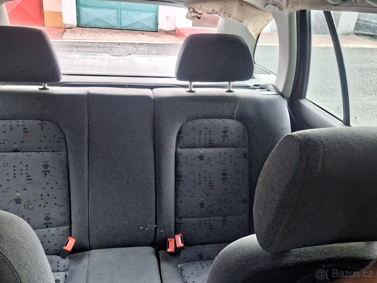 Osobní auto