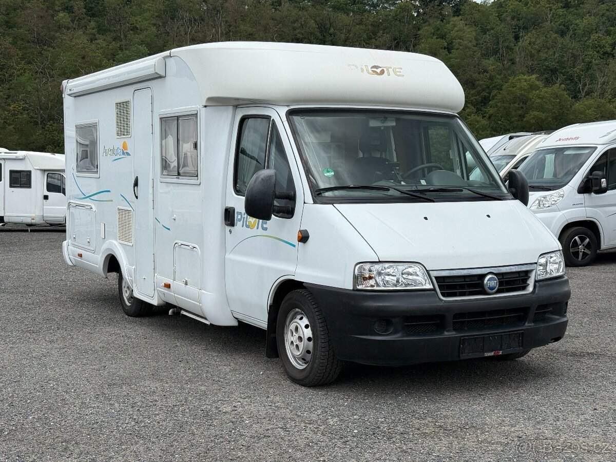 Pilote 2.8l, 4 osoby, 2007