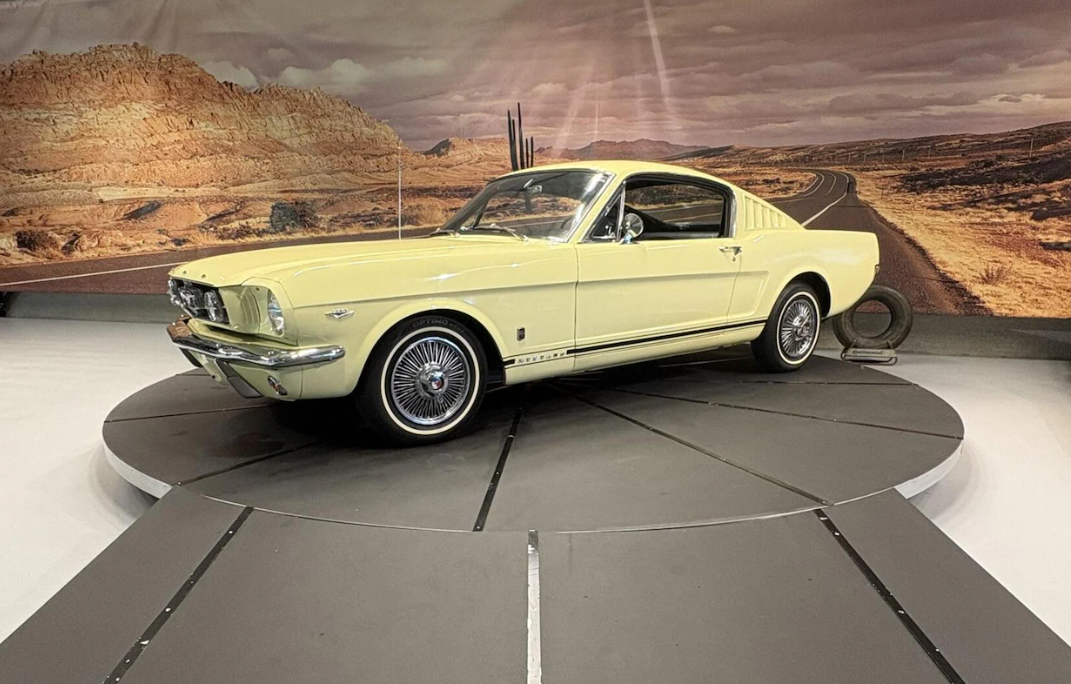 Ford Mustang Fastback z roku 1965