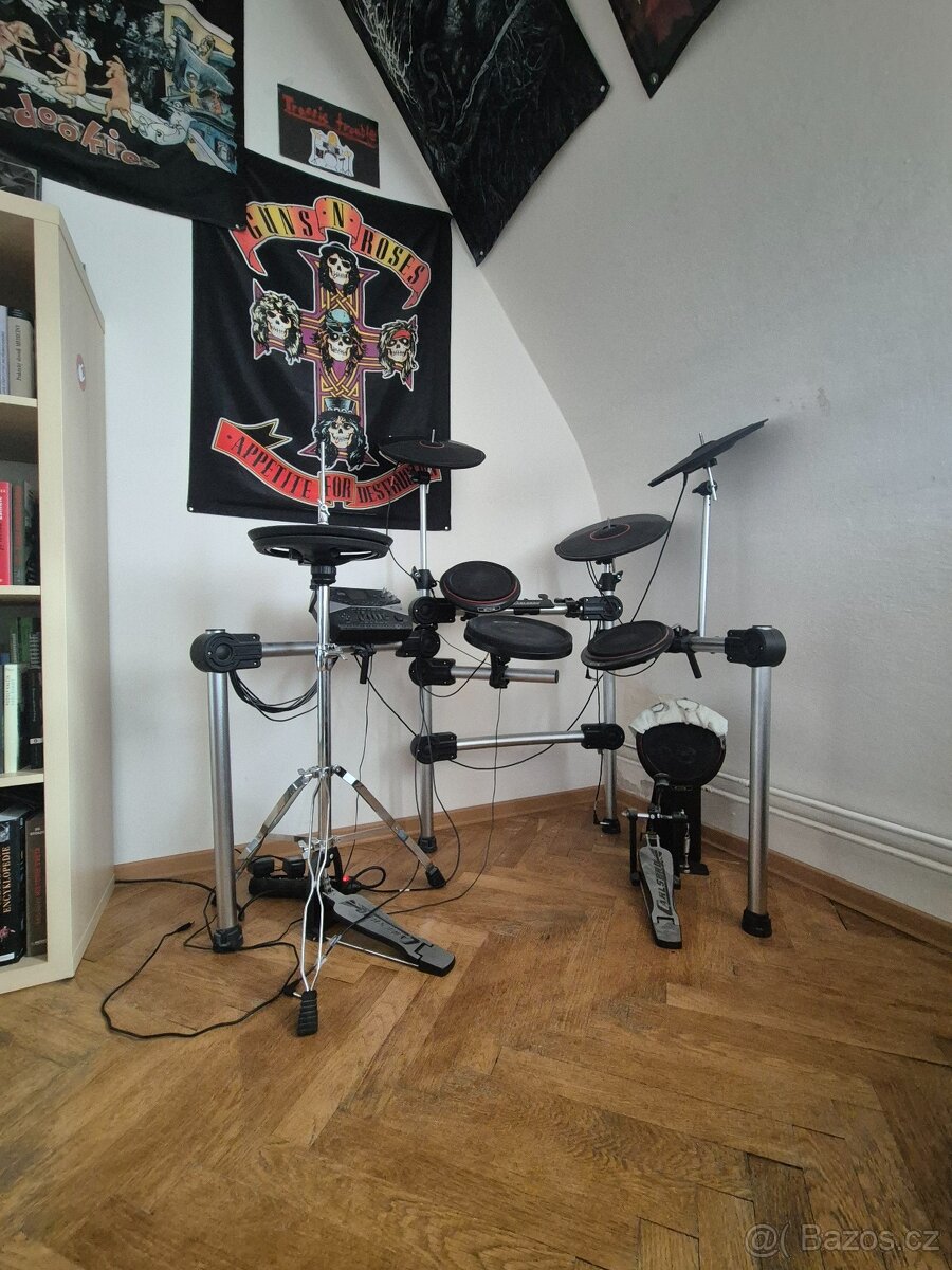 Elektonická bicí sestava Carlsbro CS D300