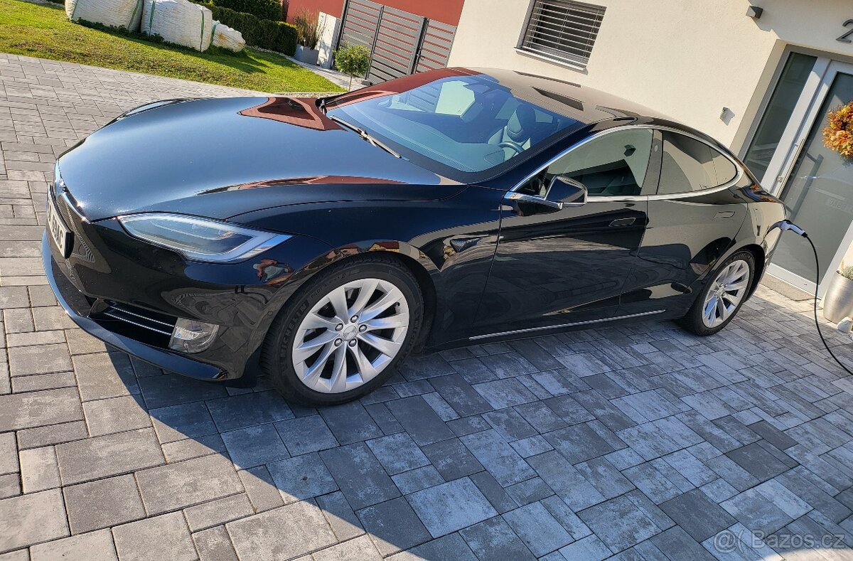 TESLA Model S 100D Long range