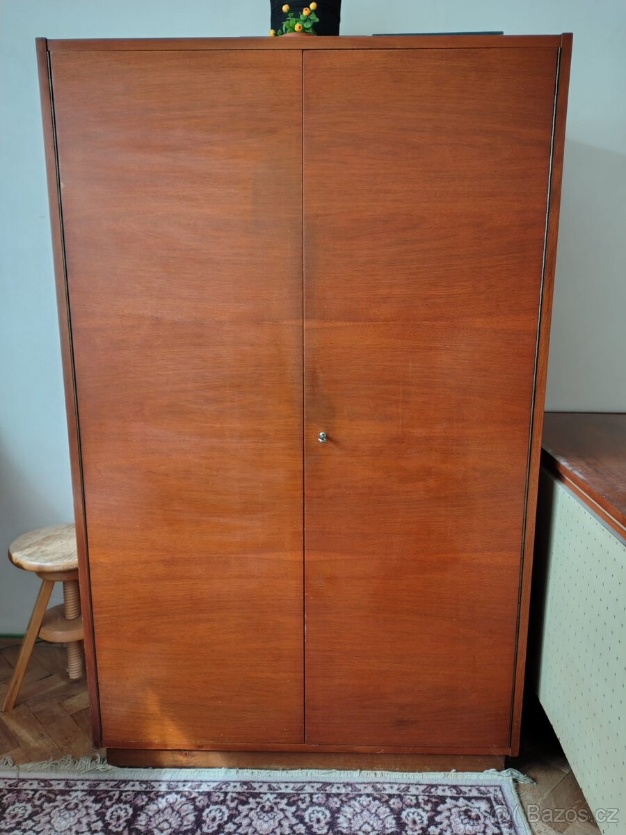 Šatní skříň